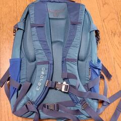 osprey questa クエスタ　万能　デイバック　リュック　バックパック　タウンユースにも通勤通学　アウトドアも◎　２７L 　激安の画像