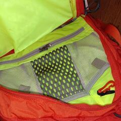 osprey オスプレー　questa クエスタ　デイバック リュック　ハイク　アウトドア　タウンユース　投げ売りセール　閉店　万能の画像