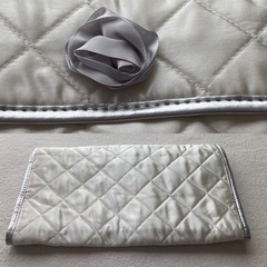 ランコム・LANCOME ホワイトキルティング:ポーチ:4ヶ所:ノベルティの画像