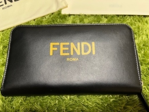入手困難 FENDI フェンディ バイカラー ジップ アラウンド 長財布