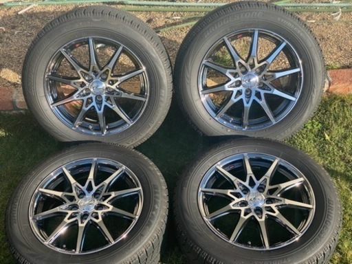 最終値下げ‼️スタッドレスセット ヴェゼルハイブリッド（RU3）ブリザック VRX 215/60R17　4本セット