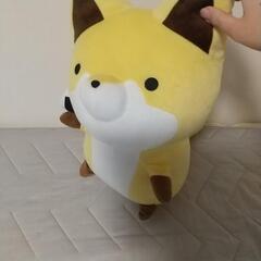 タヌキとキツネ キツネのぬいぐるみBIG