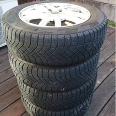 アルミホイール付きスタッドレス４本セット（185/65R15）