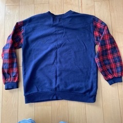 子供用トレーナー古着の画像