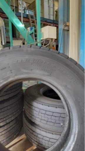 225.80R.17.5 タイヤのみ