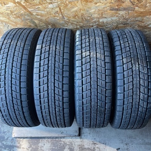 極上タイヤ　DUNLOP ダンロップ　SJ8 215/65R16 スタッドレス タイヤ　2017年製　16インチ