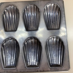 ケーキ型色々差し上げます。