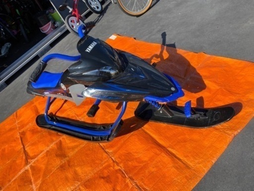 スノーモービル型　子供用　ブレーキ付　ソリ