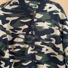 美品SPRAYPREMIUM 迷彩ジャケットの画像