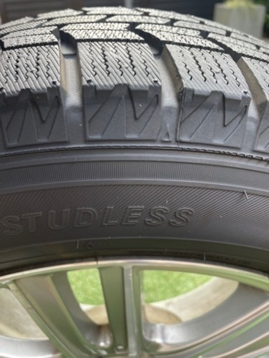 【値下げ】昨年、1シーズンのみ使用 195/65R15 スタッドレスタイヤ