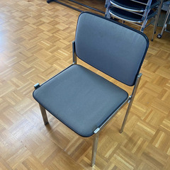 スタッキングチェア　事務所イス　譲ります　引取　配送可能の画像
