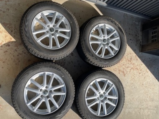 スタッドレスタイヤ　ホイル付4本　225/65R/17