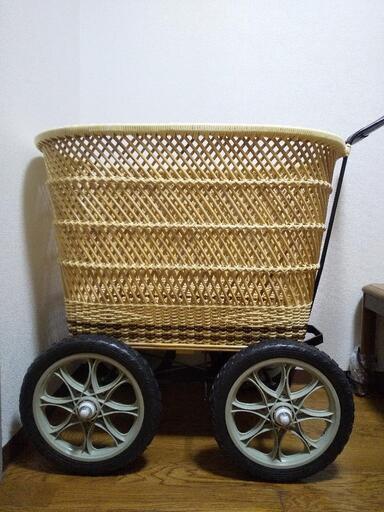 【未使用品】乳母車　プスプス