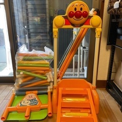 アンパンマン　ジャングルジム　滑り台、鉄棒