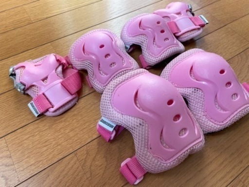 子供用自転車の防具(手、肘、ひざ当て)セットと自転車（おまけ）