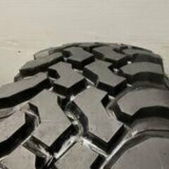 未走行に近い BF Goodrich Mud-Terrain T/A KM LT305/70R16 118/115Q 16インチ 夏タイヤ 1本 ホワイトレター　(MTI177MS)クレジットカード QRコード決済可能の画像