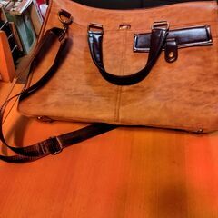 ショルダーバッグ（手持ちあり）