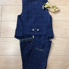 男の子スーツの画像