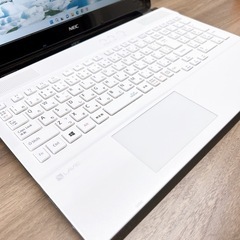 美品】ホワイト Lavie☘第7世代Core i7☘爆速SSD512GB搭載！