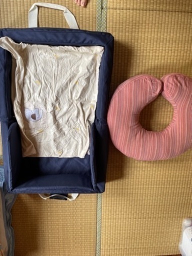 ファルスカ farska コンパクトベッドと授乳クッション　SANGOクッション