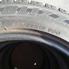 スタッドレスタイヤ BLIZZAK 225/55R18 BLIZZAK REVO GZの画像