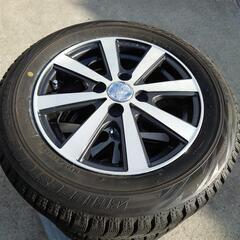 スタッドレスタイヤ BLIZZAK REVO GZ 175/65R14の画像