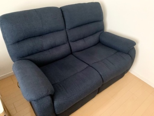 ニトリの電動リクライニングソファお譲りします。