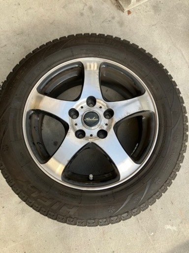 ノア、ヴォクシーにどうぞ(^｡^)15インチホイールスノータイヤ付　4本セット
