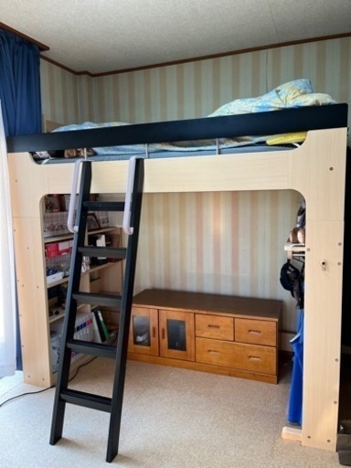 コイズミ　ハイベッドデスク　ビルドコンポ（お譲りする方が決まりました）