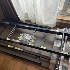 【4段棚付きパソコンデスク】訳あり特価！の画像