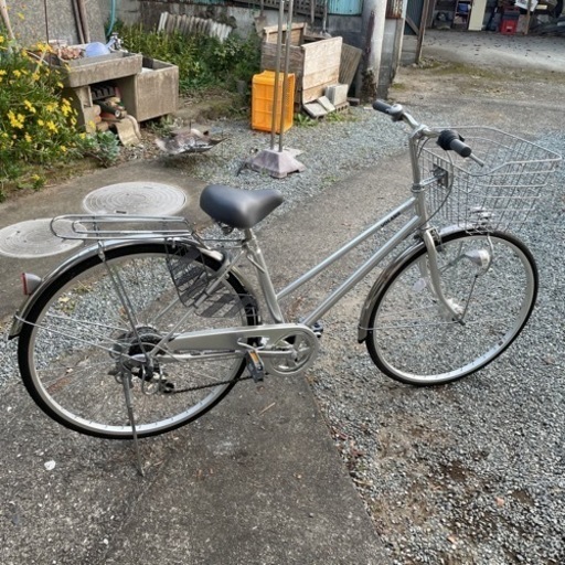 自転車　変速6段つき　ノーパンクチューブ