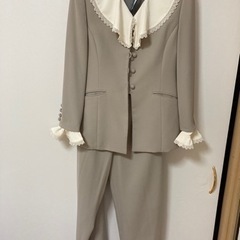 ☆【お値引き】【11Rサイズ】レディーススーツ3点セット☆美品の画像