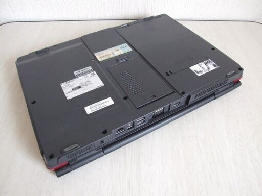 Fujitsu FMV-BIBLO NF/C70　ノートパソコン　(a217)