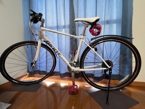 【付属品1.3万円分】GIANT必ず説明をお読みください【室内保管美品】【未使用部品あり】【２回120km走行】ESCAPE R3 サイズS