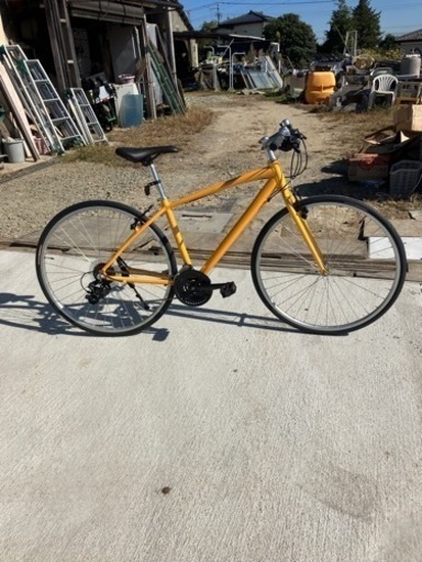 【取引終了】ノーブランド　クロスバイク　ほぼ未使用
