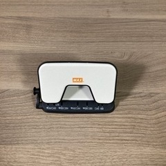 パンチ 紙に穴あけるのです