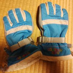 スキー用手袋（4つ）の画像