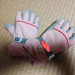 スキー用手袋（4つ）の画像