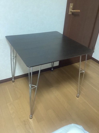 ニトリ　テーブル