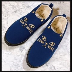 ꒰未使用꒱キャットモチーフ スリッポン紺色 スリップ オン シュ...