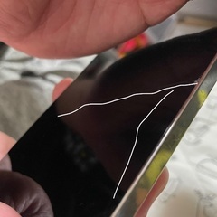 iPhone12ProMax【本体のみ、画面割れ、傷などあり】の画像