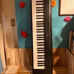 電子キーボード　YAMAHA NP-12 アダプター付き　中古品...