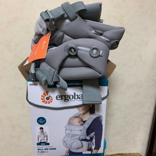 未使用品　抱っこ紐　ergobaby