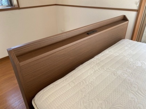 福岡市内配達無料 ニトリ ダブルベッドマットレスフレームセット