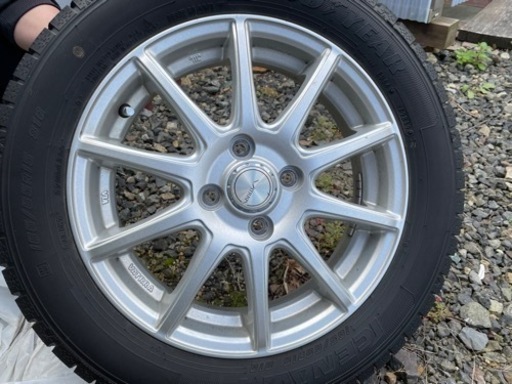 プリウス　デリカd2 ソリオetc...適合冬タイヤ