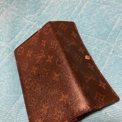 ルイヴィトン長財布　問い合わせ中の画像
