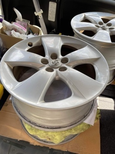 トヨタプリウスホイール