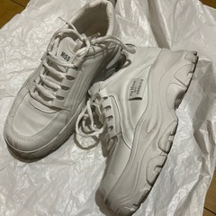 白　ダットスニーカー　厚底