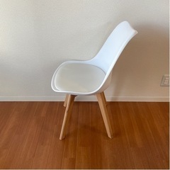 椅子　イームズチェアー風　ホワイト　/イケアIKEAロウヤ無印の画像