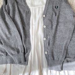 オシャレなデザインのカーディガン